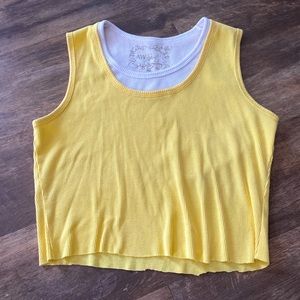 Woman’s cropped tank